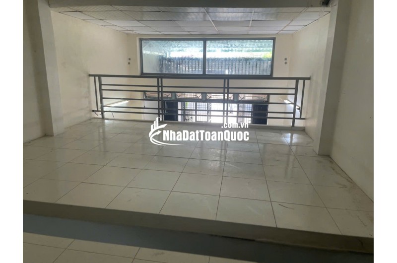 Cho thuê nhà Đặng Thuỳ Trâm, P.13, 4x20m, 1 trệt, 1 lửng, 13tr, TL
